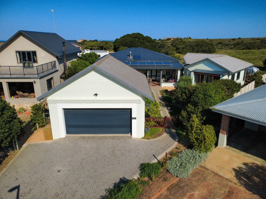 3 Bedroom Property for Sale in Stilbaai Wes Western Cape